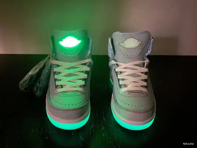 Reps TB Balvin Jordan Retro J DQ7691-419 2 0523